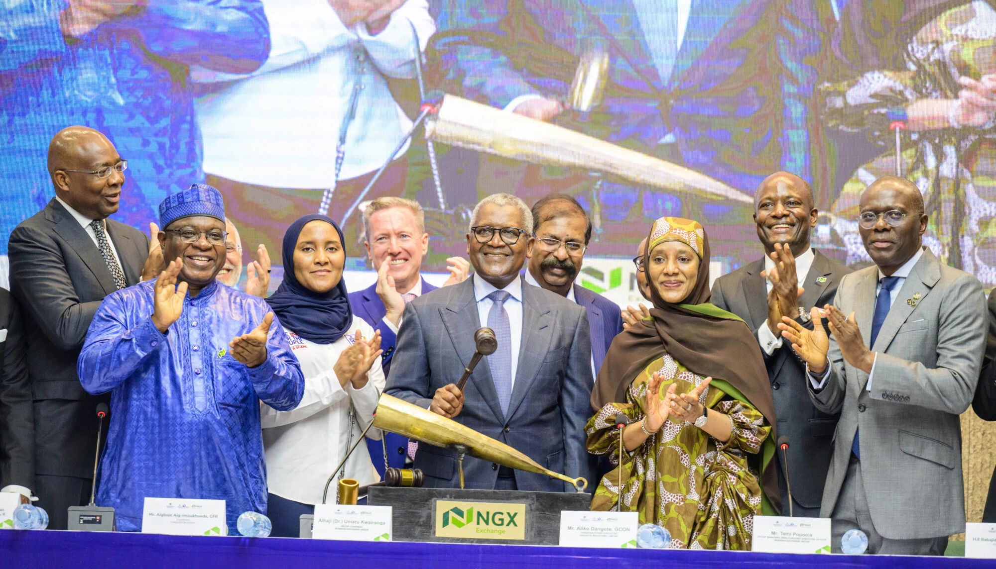 Dangote Refinery IPO Attracts ₦1.5 Trillion in Trading Within First Hour Deck Options