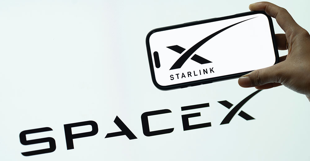 SpaceX Targets Telecom Market as Starlink Secures Major Regulatory Approval